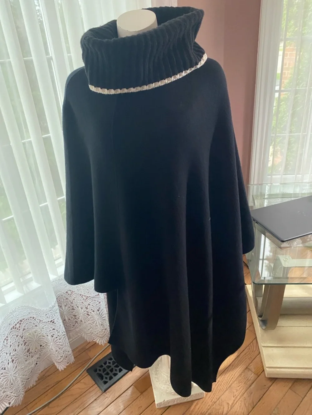 Zara Black Cowl Neck Sweater Poncho with Cream Trim Sz S oversized fits a M-L - Picture 4 of 9